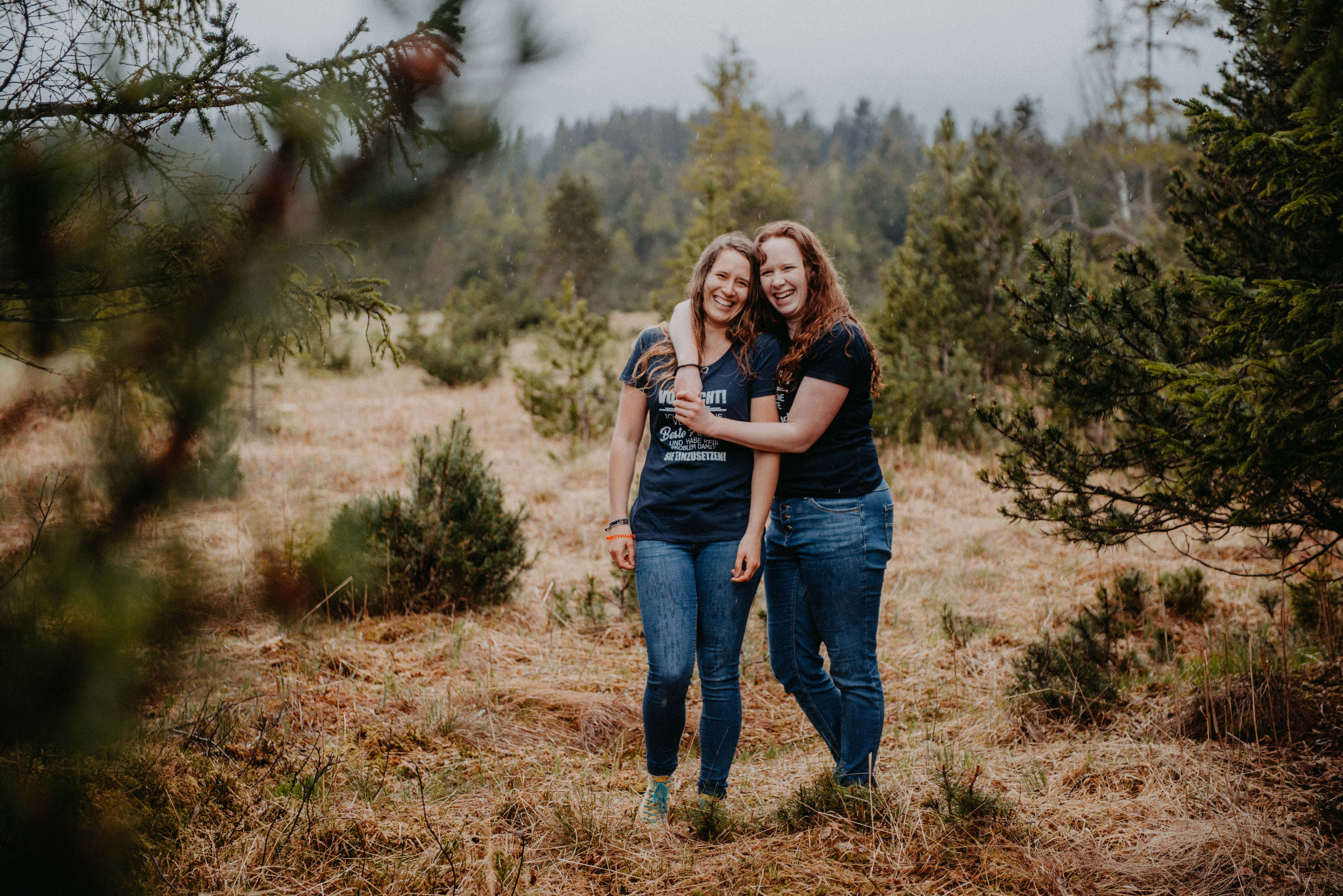 Button zum Fotoshooting, Freundschaftsshooting